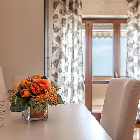 Apartment Alloggio Turistico Leonardo Home- Fiumicino Airport - Rome - Fiera