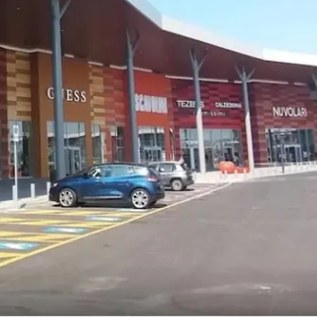 Alloggio Turistico Leonardo Home- Fiumicino Airport - Rome - Fiera *